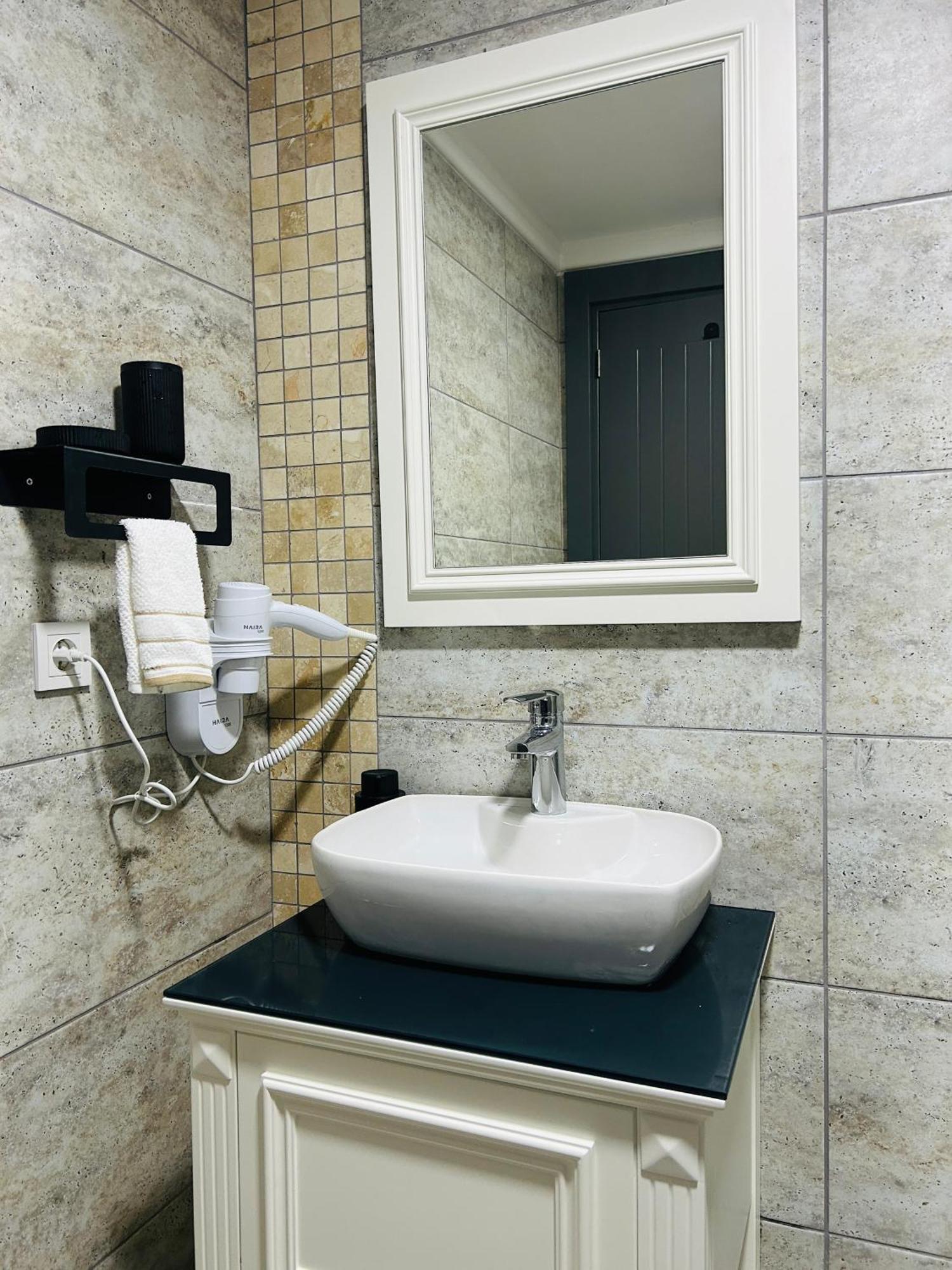 Готель Soho Ayvalik Beach House Kucukkoy  Екстер'єр фото