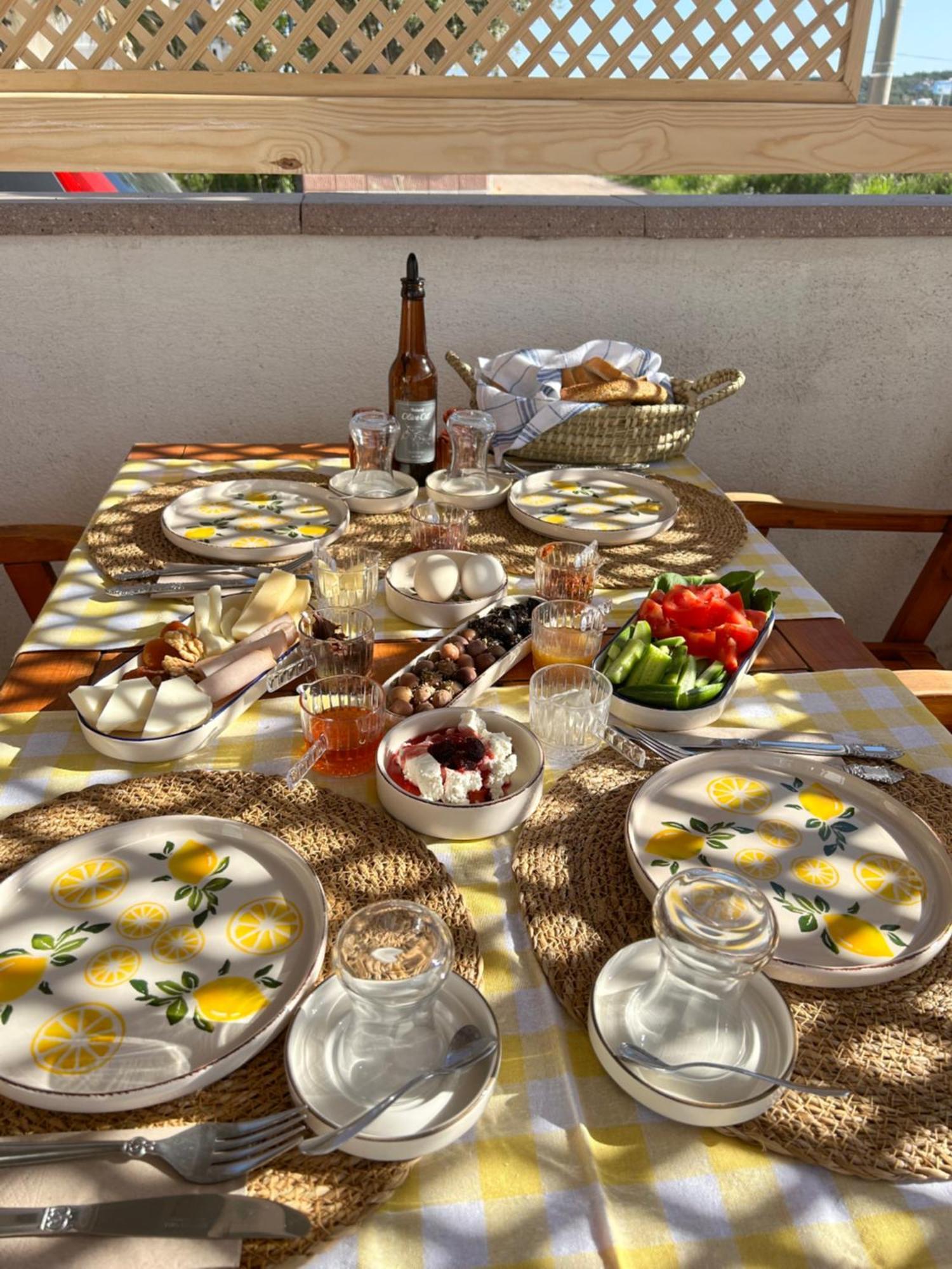 Готель Soho Ayvalik Beach House Kucukkoy  Екстер'єр фото