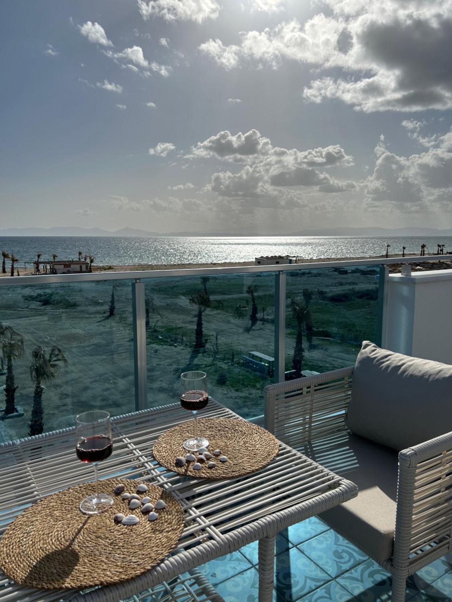 Готель Soho Ayvalik Beach House Kucukkoy  Екстер'єр фото